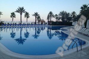 pool s 300x200 - pool-s